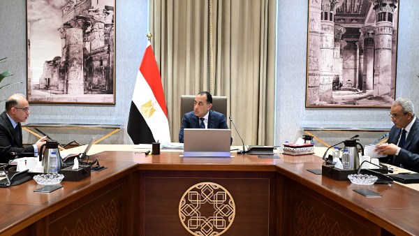 الحكومة: نظام المناطق الاستثمارية أحد آليات جذب وتحفيز الاستثمار المحلي والأجنبي