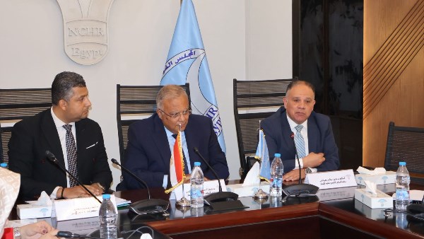 حقوق العمال على طاولة القومي لحقوق