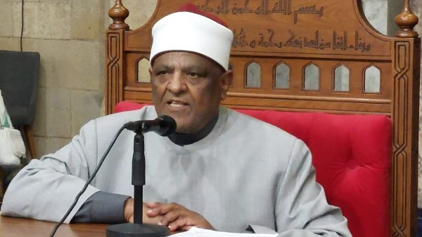 الدكتور عباس شومان 