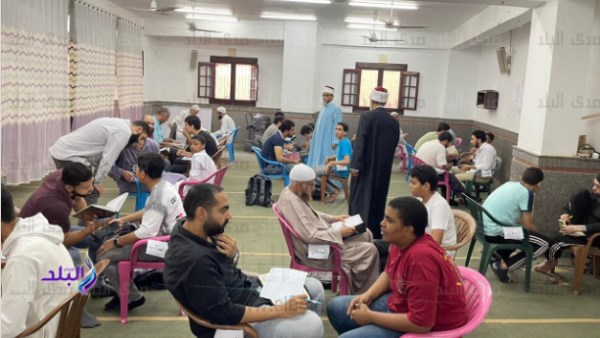 حدث فريد.. الأزهر يُجمع الآلاف في «السرد القرآني» لتسميع المصحف كاملاً خلال يوم واحد