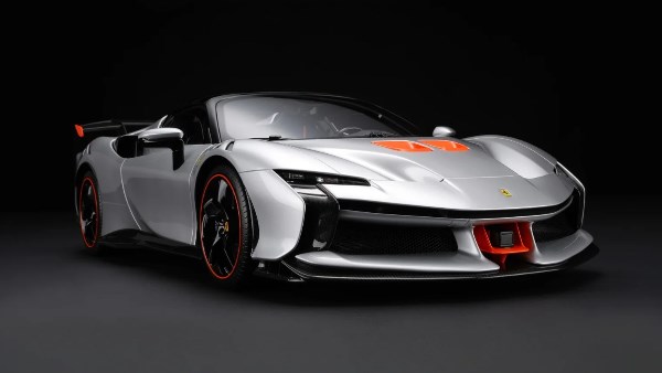 فيراري SF90 سبايدر