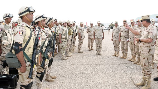 صورة من زياوة وزير الدفاع