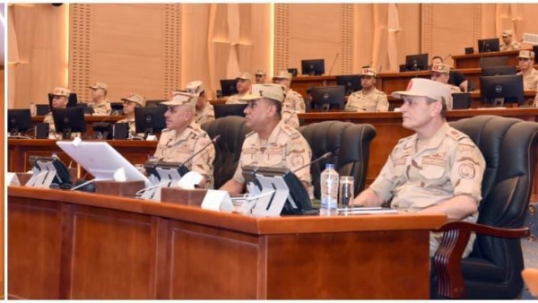 وزير الدفاع يشهد تنفيذ المرحلة الرئيسية لمشروع مراكز القيادة التعبوي صمود 4 الذى تنفذه قيادة قوات شرق القناة لمكافحة الإرهاب