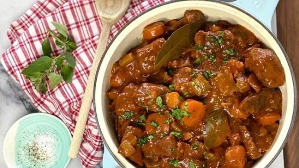لتحضيرات عيد الاضحى.. طريقة عمل لحمة الرأس 