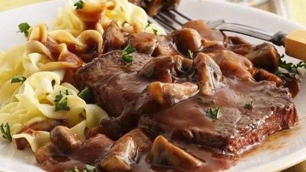 طريقة عمل بيكاتا بتلو بالمشروم