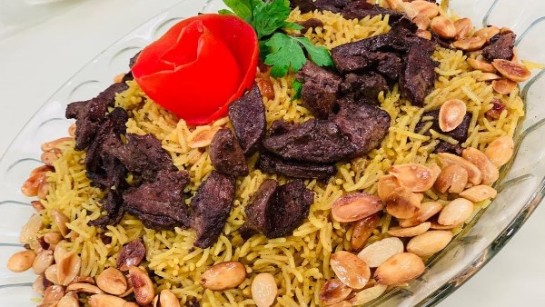 طريقة أرز بالكبد و القوانص 