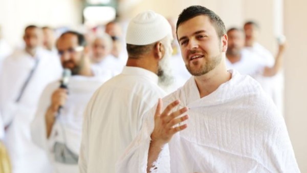 هل يجوز الإحرام قبل الميقات المكاني؟.. الإفتاء تجيب