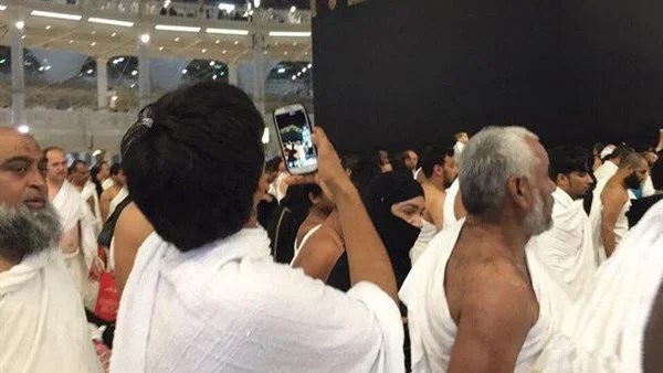 حكم كثرة الانشغال بالتصوير أثناء أداء مناسك الحج والعمرة