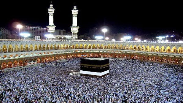 ما حكم لبس الحذاء الطبي للمحرم المعاق؟.. الإفتاء تجيب ما حكم لبس الحذاء الطبي للمحرم المعاق؟.. الإفتاء تجيب