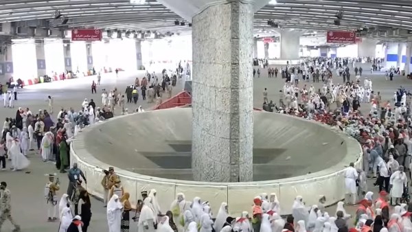 بث مباشر.. حجاج بيت الله يرمون الجمرات فى ثالث أيام التشريق