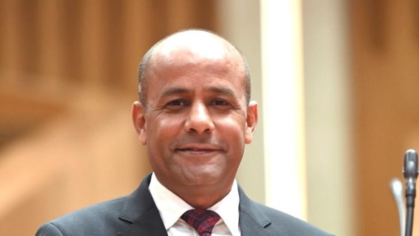 النائب ياسر منصور قدح