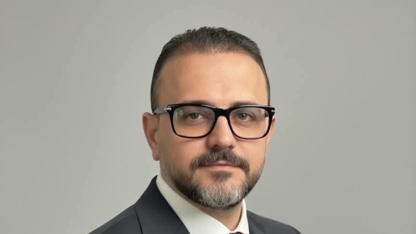 الدكتور عماد زكى، المتحدث الرسمى باسم رئيس الوفد