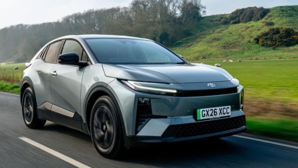 سيارة تويوتا C-HR+ الكهربائية الجديدة 