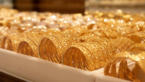 أسعار الذهب اليوم.. عيار 21 يرتفع