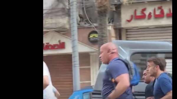 مصر بلد الأمن والأمان.. لقطات مميزة لـ ماكرون وزوجته بشوارع الإسكندرية