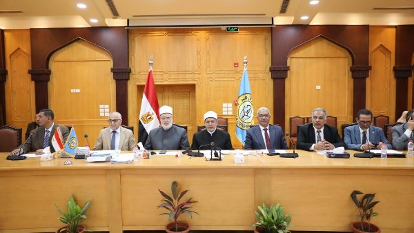 مجلس جامعة الأزهر يهنئ الأمة الإسلامية بقرب حلول عيد الأضحى