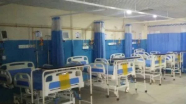 «حبة صغيرة» كادت تنهي حلم طفلة.. ومأساة تهز المدارس والطلاب