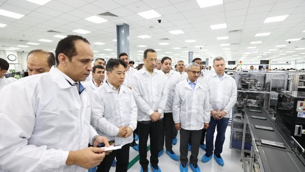 وزير الإتصالات