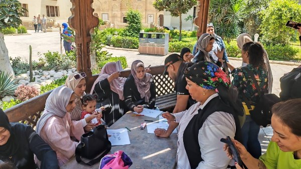 المتحف القبطي يستضيف الصم والبكم في جولة إرشادية وفنية