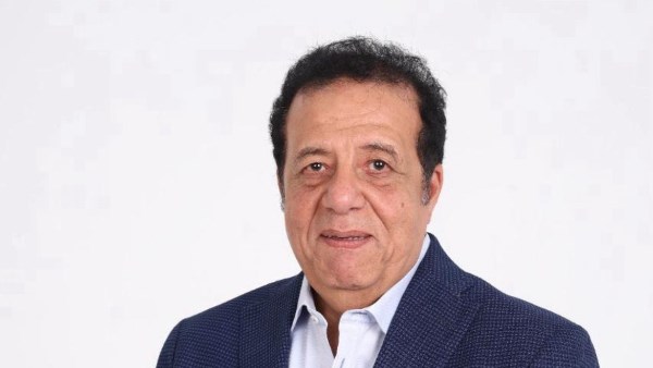 الدكتور عاطف عبد اللطيف 