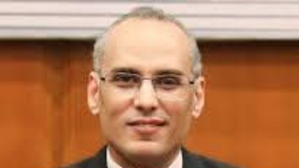 الدكتور ممدوح معوض