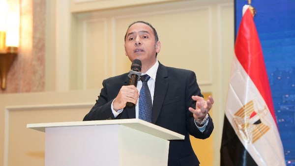 الدكتور إسلام عزام رئيس هيئة الرقابة المالية 
