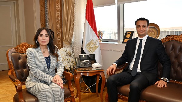وزيرة الإسكان تبحث مع مدير عام صندوق التنمية وإعادة إعمار ليبيا تعزيز التعاون وزيرة الإسكان تبحث مع مدير عام صندوق التنمية وإعادة إعمار ليبيا تعزيز التعاون