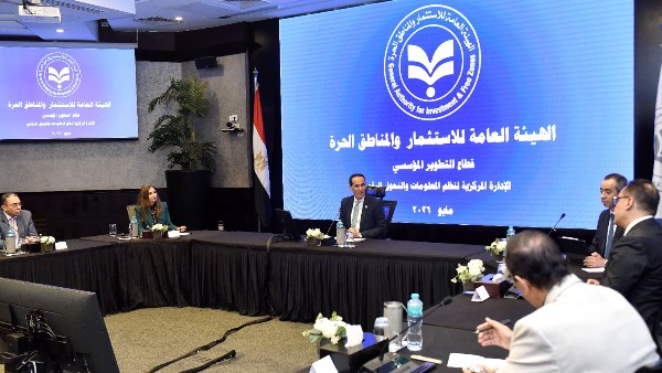الدكتور محمد عوض رئيس هيئة الاستثمار