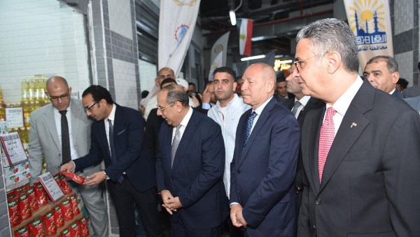 وزير التموين 