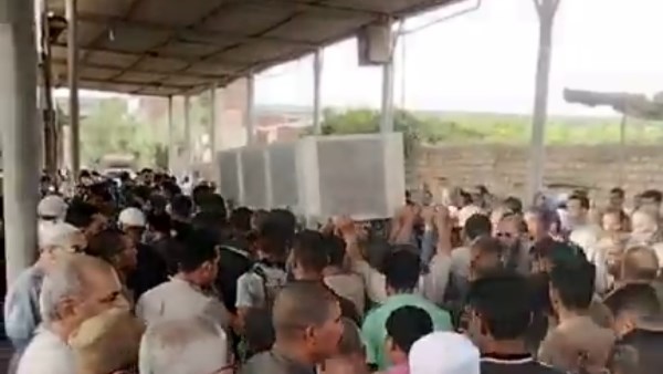 تشييع جثمان شاب في المنوفية