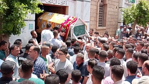 تشييع جثمان طالب سقطت سيارته داخل بحر شبين في المنوفية.. صور تشييع جثمان طالب سقطت سيارته داخل بحر شبين في المنوفية.. صور