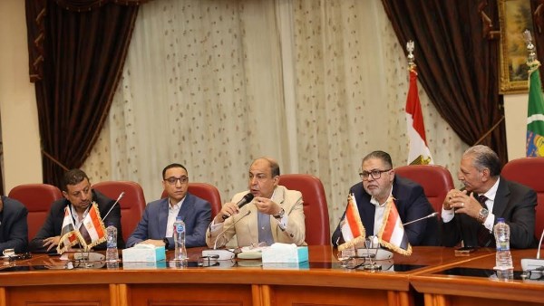 محافظ المنيا: نعمل مع النواب لتلبية مطالب المواطنين وتحسين مستوى الخدمات
