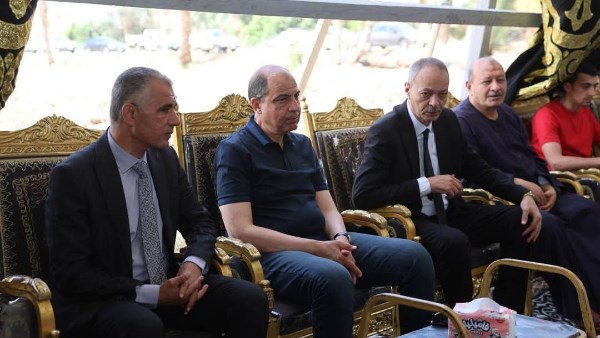 محافظ المنيا خلال واجب العزاء 