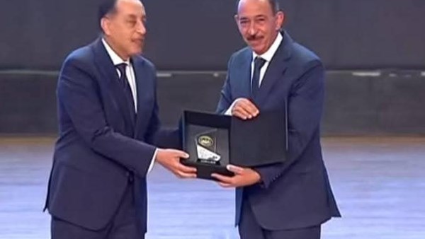 جانب من تكريم محافظ سوهاج