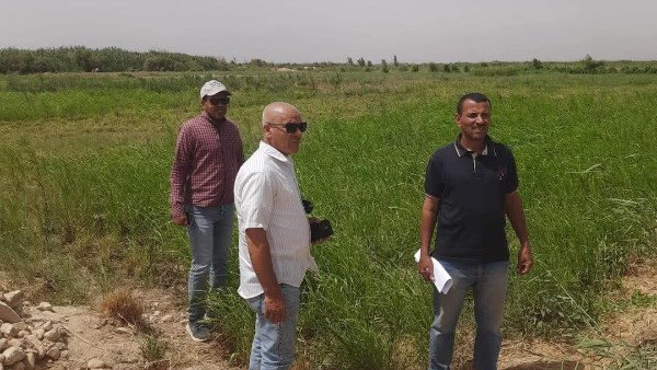 جانب من معاينة الأرض بسوهاج