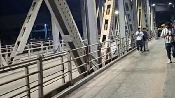سقوط 3 شبان من أعلى كوبرى نجع حمادي العلوى في نهر النيل