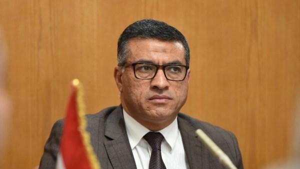 محافظ قنا 