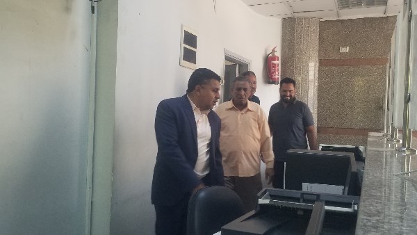 رئيس مدينة القرنة يتابع افتتاح وبدء العمل الفعلى لمنافذ خدمات التأمين الصحي الشامل بالمركز التكنولوجي