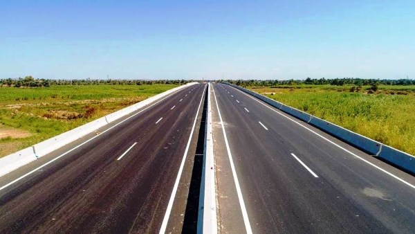 أسوان.. تعزيز الأمان المرورى بمحور وكوبرى كلابشة