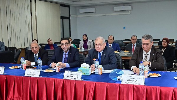 اجتماع بجامعة الإسكندرية