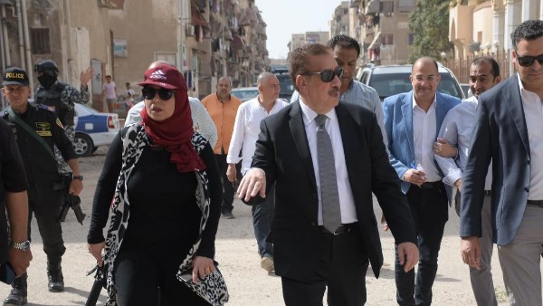 محافظ بورسعيد يتابع مستجدات أعمال التطوير الشاملة بمنطقتي عمرو بن العاص وعمر بن عبد العزيز