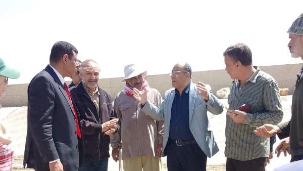 محافظ بورسعيد يوجه بتذليل العقبات أمام المزارعين وانتظام أعمال الاستلام بكافة مواقع التخزين