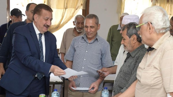 محافظ بورسعيد يتفقد دار "الحنان والتكريم" للمسنين بحي العرب