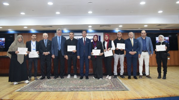 رئيس جامعة بنها: حريصون على رفع مستوى جودة الرعاية الصحية بالمستشفيات الجامعية