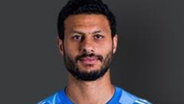 كابتن محمد الشناوي نجم منتخب مصر والنادي الأهلي 