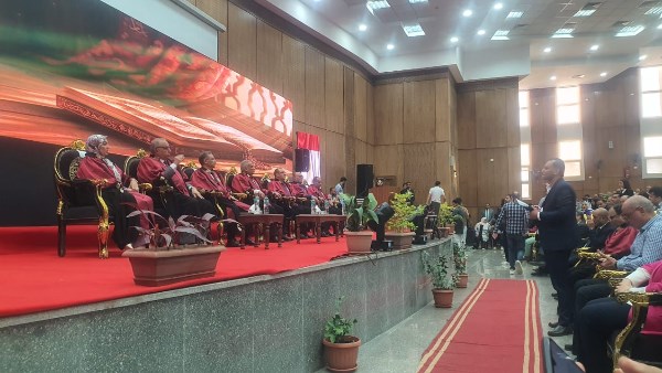 كلية التجارة جامعة طنطا 