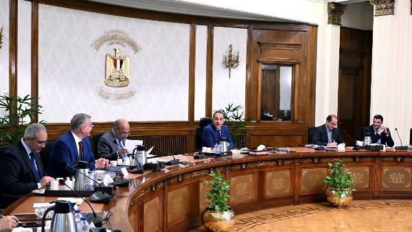 لقاء اليوم 