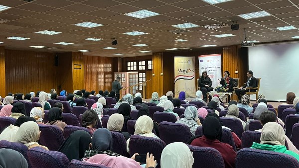 «القومي للمرأة» يواصل التوعية بجرائم تقنية المعلومات بعدد من الجامعات بمختلف المحافظات