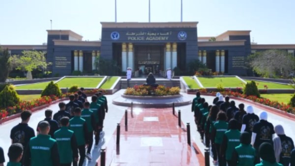 طلبة كلية الشرطة