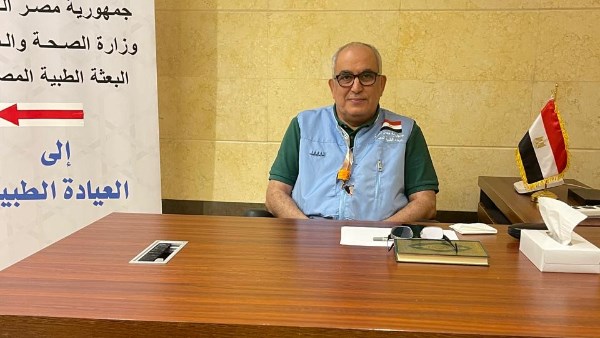 الدكتور مصطفى محمد رئيس البعثة الطبية